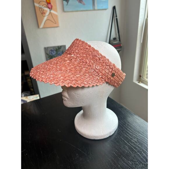 Hemlock Capri Visor in Rose - Picture 7 of 9